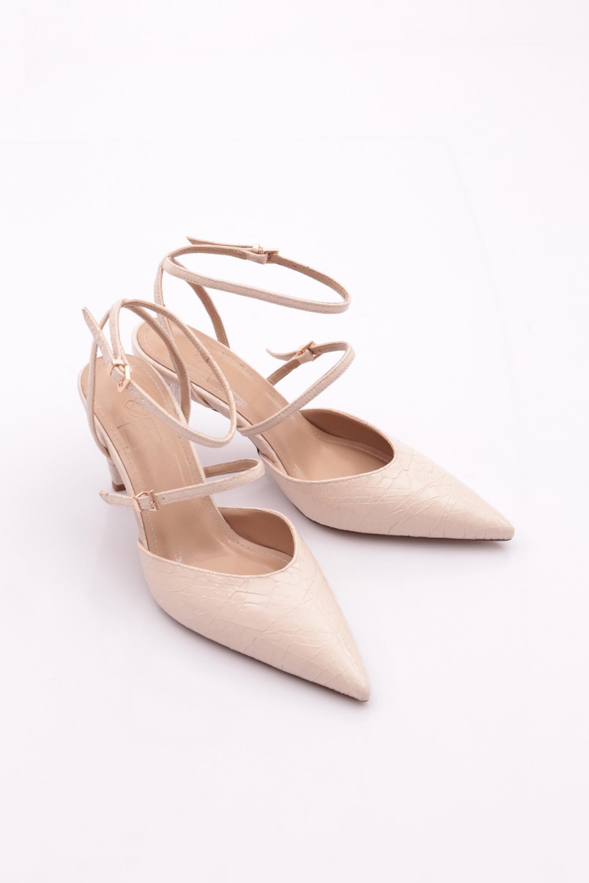 829 Kadin Topuklu Ayakkabi - Görsel 3