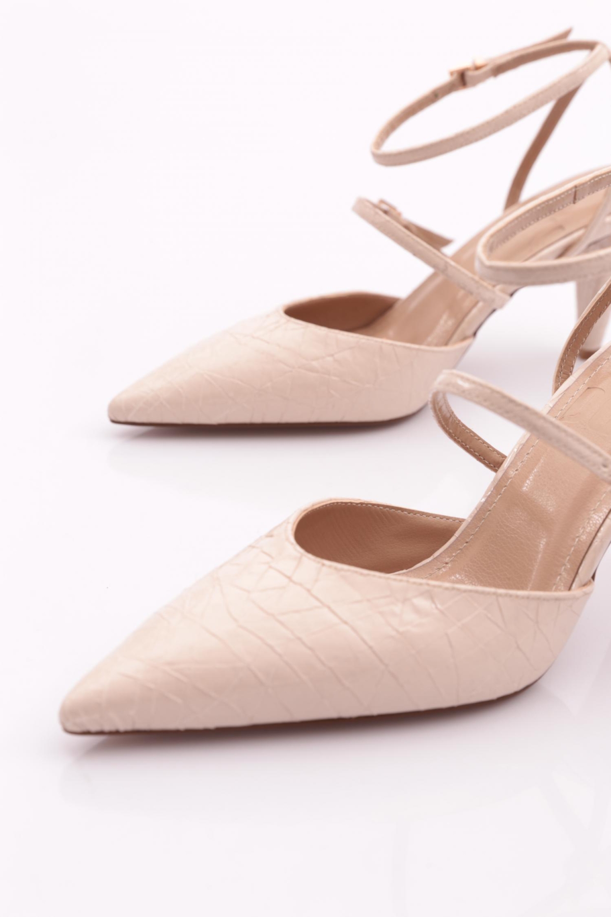 829 Kadin Topuklu Ayakkabi - Görsel 5