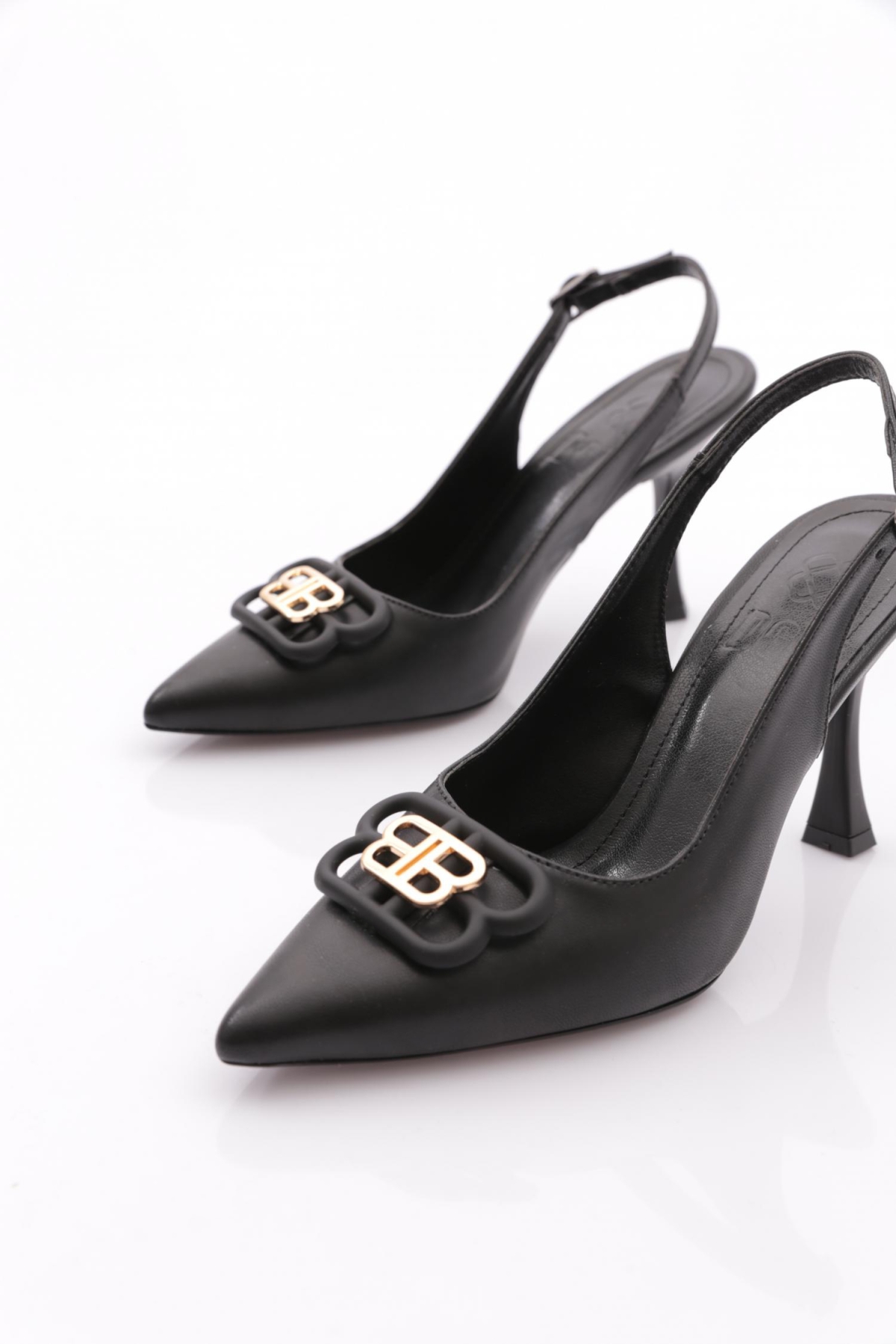 5041 Kadin Sivri Burun Tokali Topuklu Ayakkabi - Görsel 5