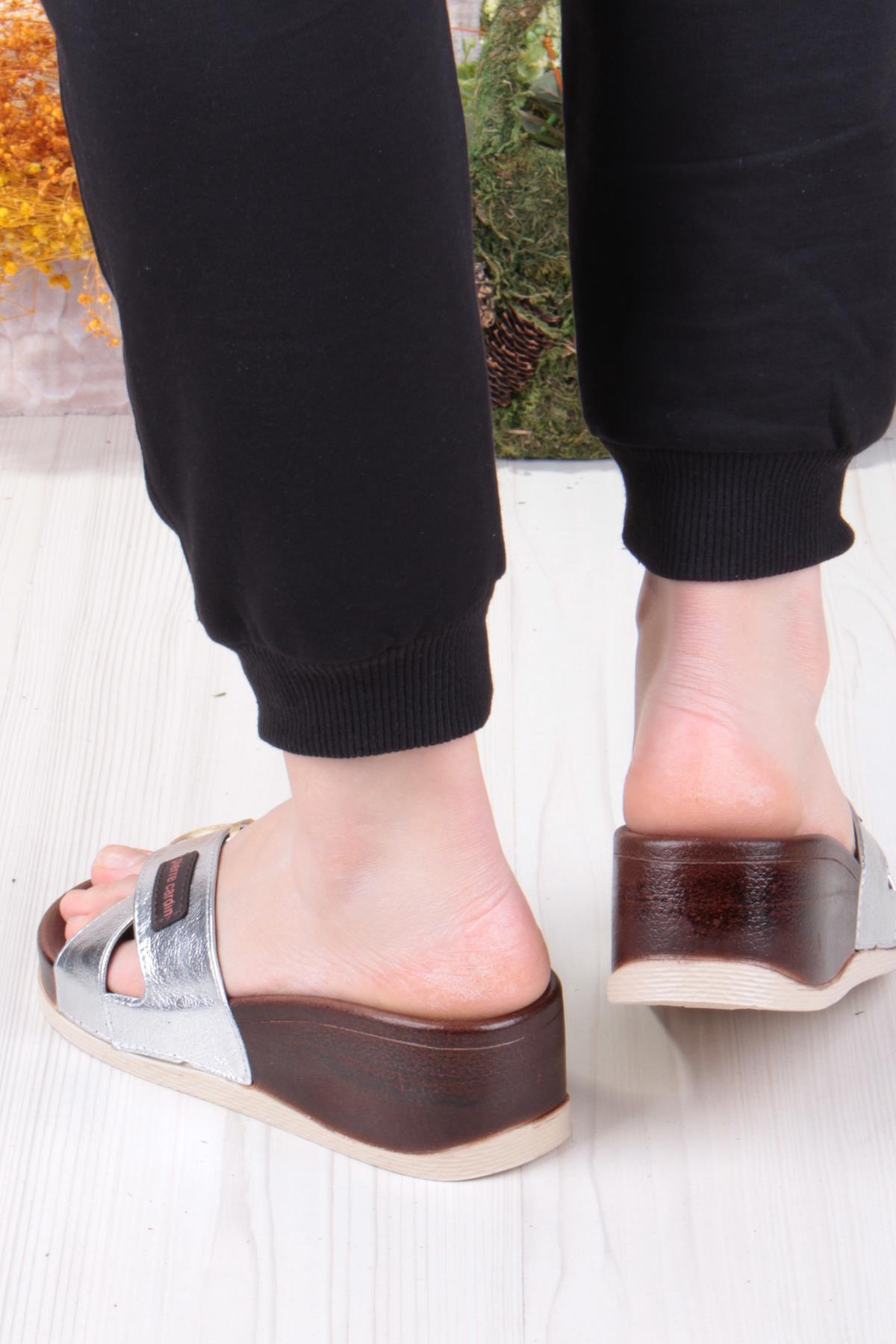 7010 Anatomik Rahat Orijinal Ürün Kadın Terlik - Görsel 5