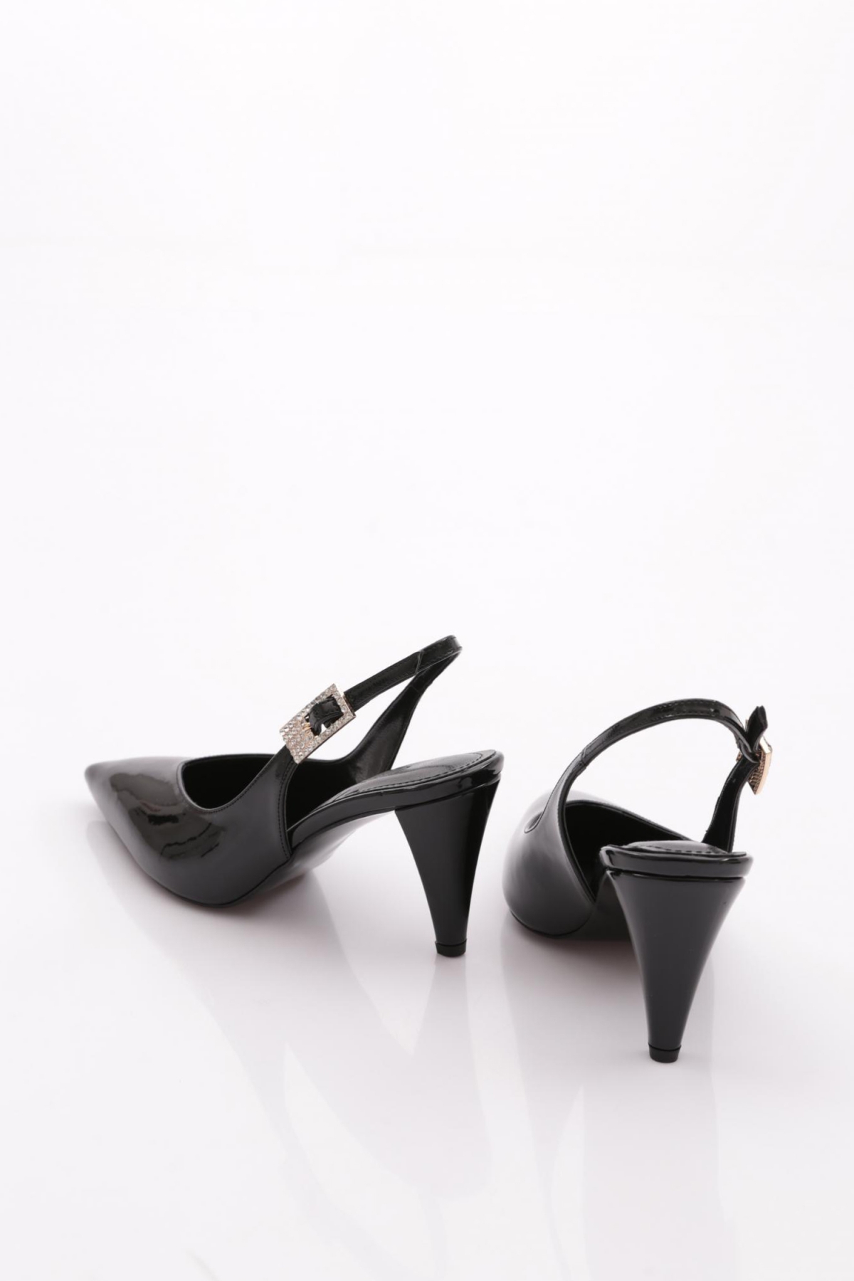 827 Kadin Topuklu Ayakkabi - Görsel 4