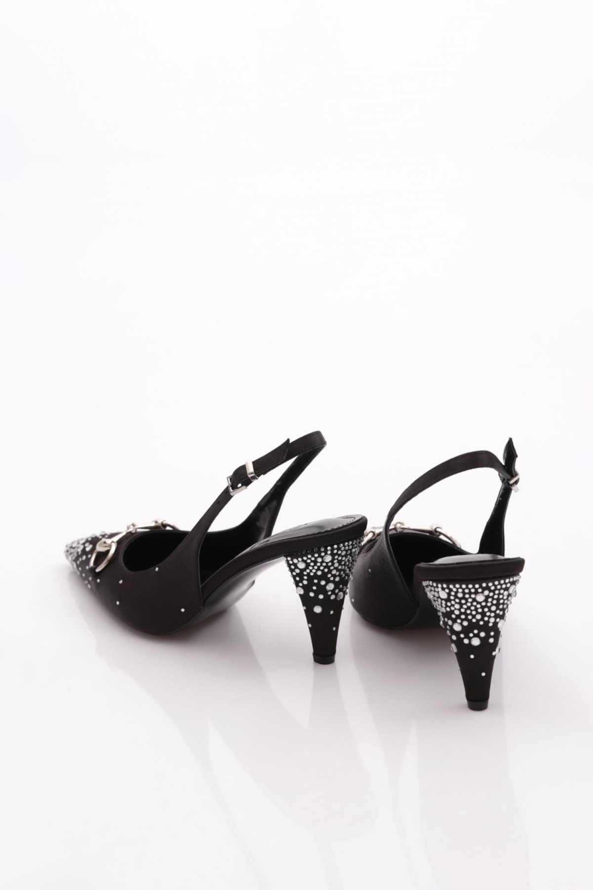 826 Kadin Aksesuarli Topuklu Ayakkabi - Görsel 4