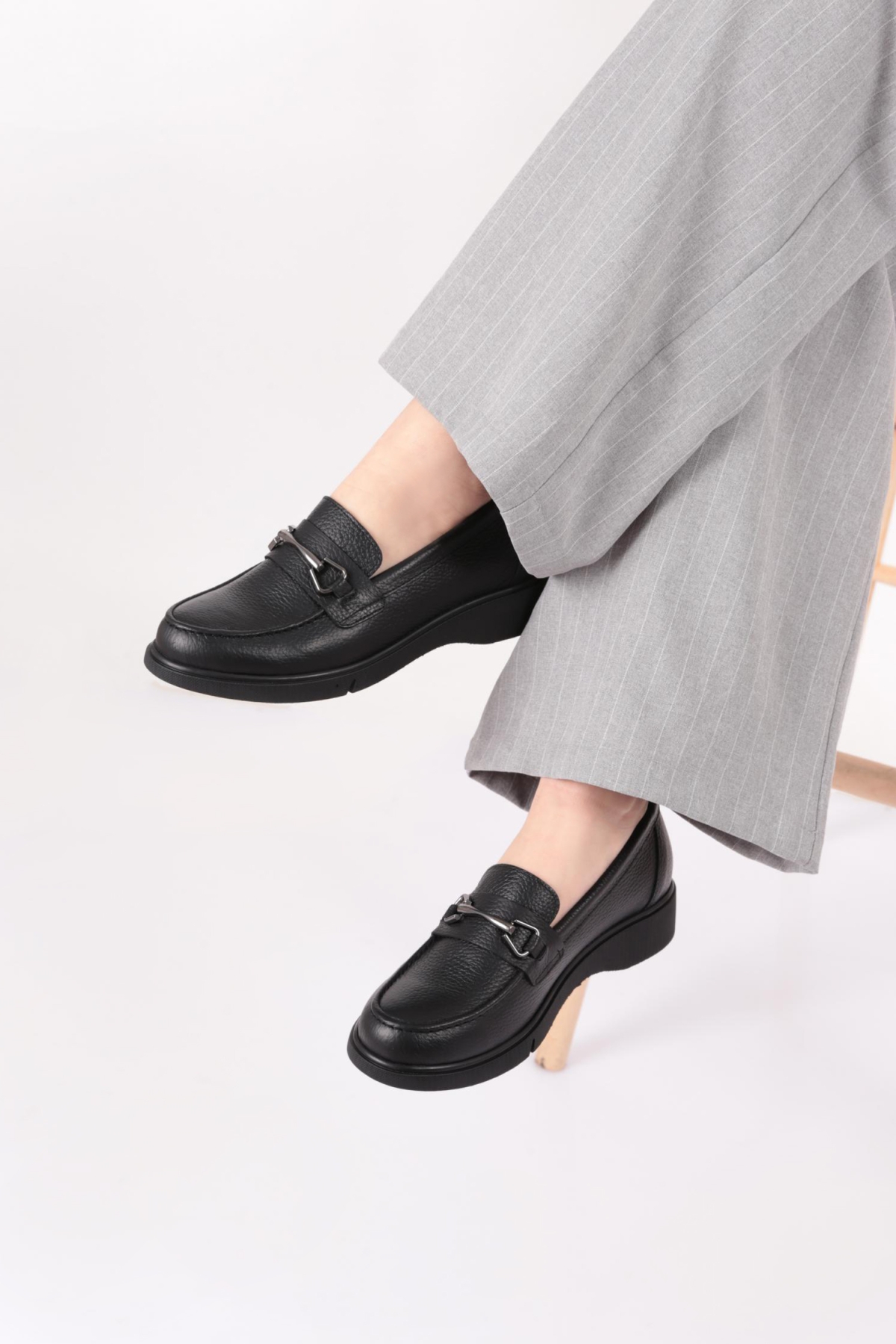 3001-2 Kadin Aksesuarli Loafer Ayakkabi - Görsel 6