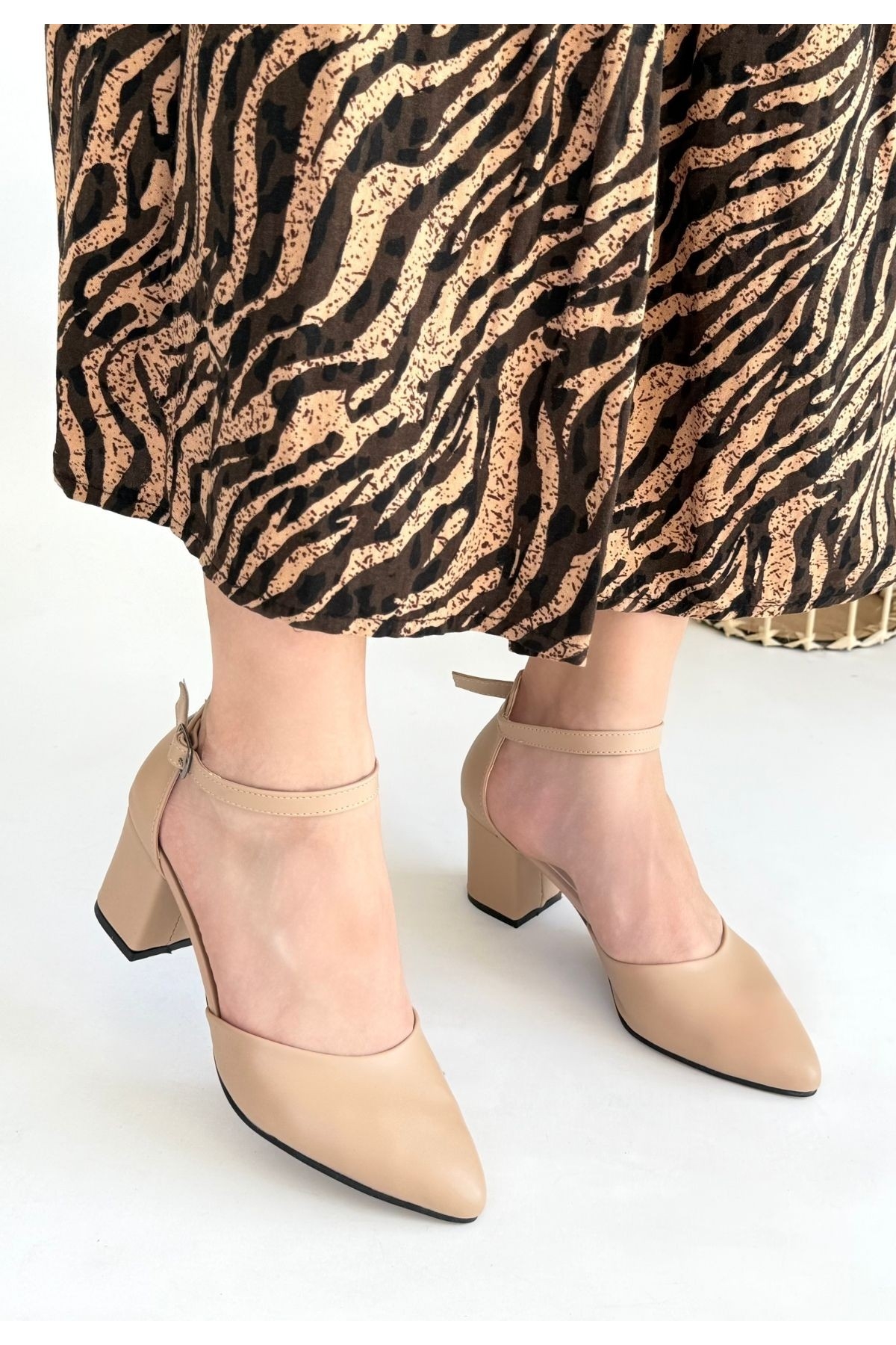 Nude Suni Deri Topuklu Kadın Ayakkabı - Görsel 2