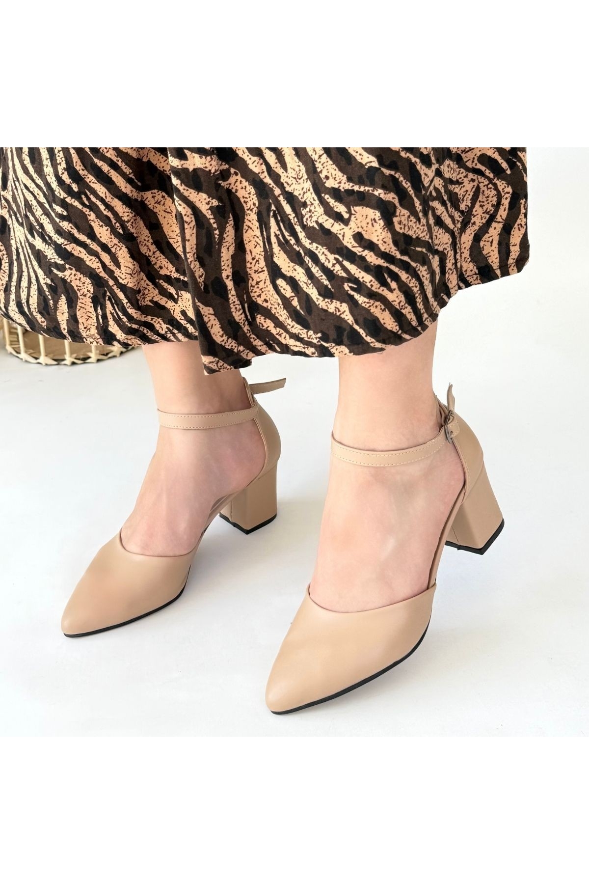 Nude Suni Deri Topuklu Kadın Ayakkabı - Görsel 5