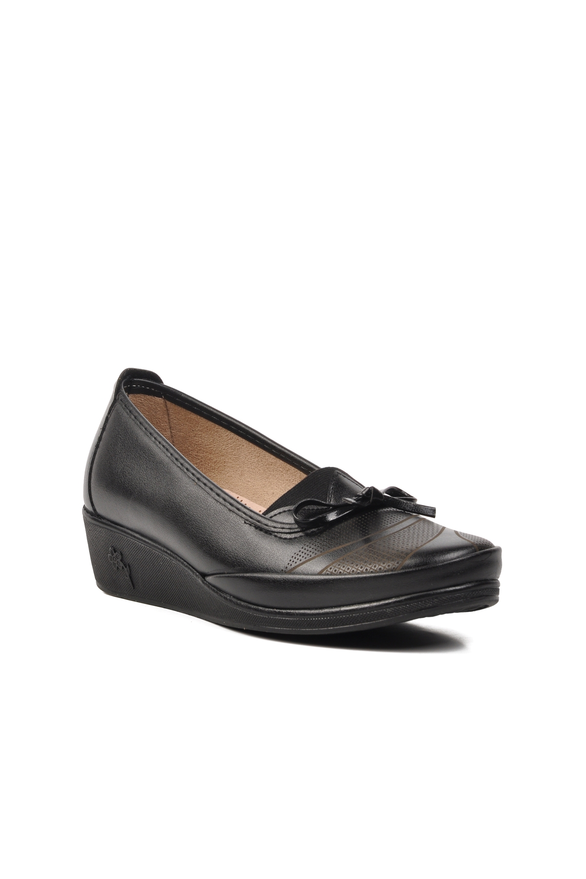 Aspor Siyah Kadın Düz Rahat Günlük Ayakkabı - Görsel 4