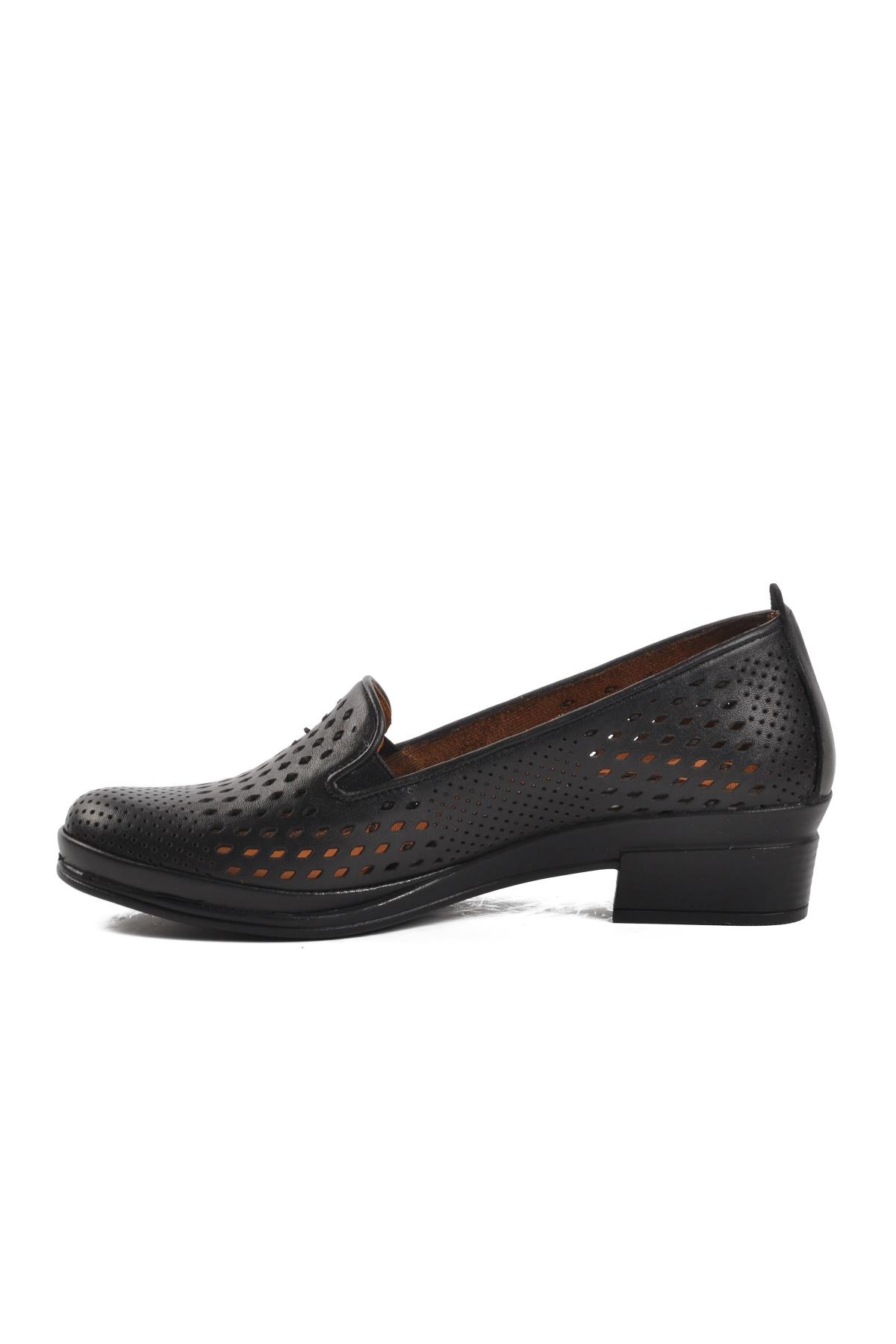 Aspor Siyah Hakiki Deri Ortopedik Kadın Düz Rahat Günlük Ayakkabı - Görsel 3