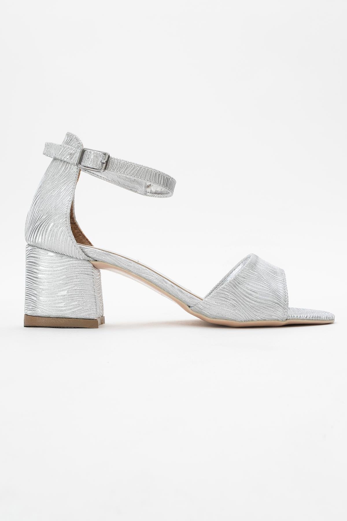 Kadın Bantlı Topuklu Sandalet GÜMÜŞ SUYOLU - Görsel 2