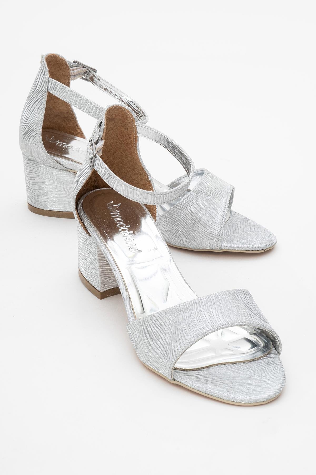 Kadın Bantlı Topuklu Sandalet GÜMÜŞ SUYOLU - Görsel 3