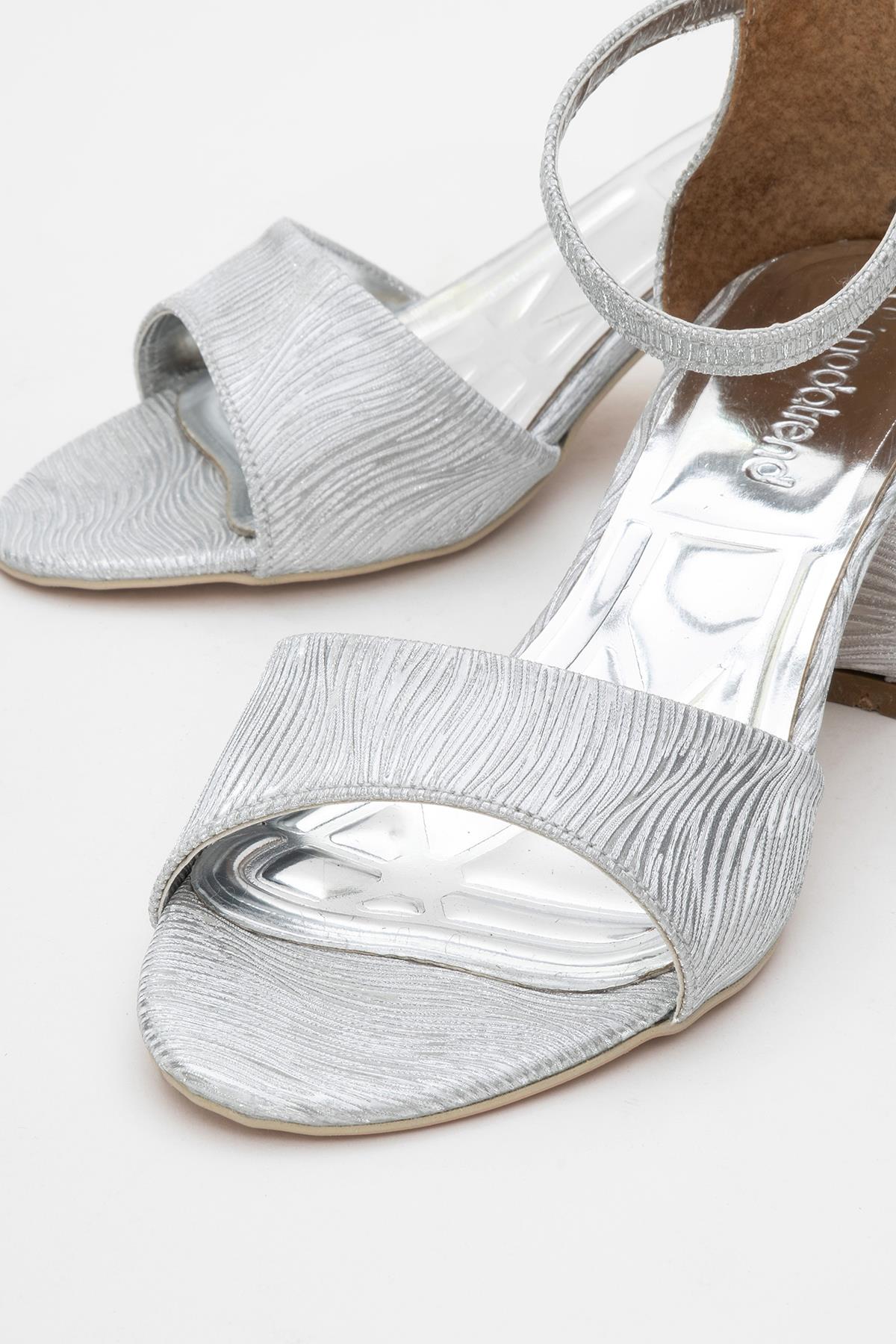 Kadın Bantlı Topuklu Sandalet GÜMÜŞ SUYOLU - Görsel 4
