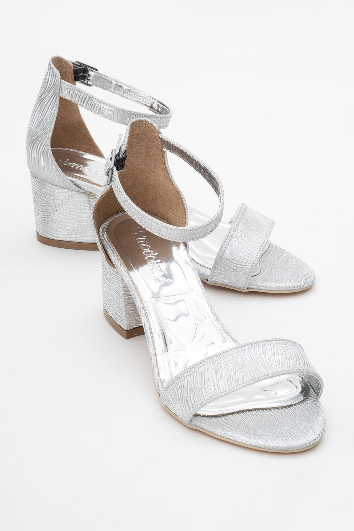 Kadın Tek Bantlı Topuklu Sandalet GÜMÜŞ SUYOLU - Görsel 3
