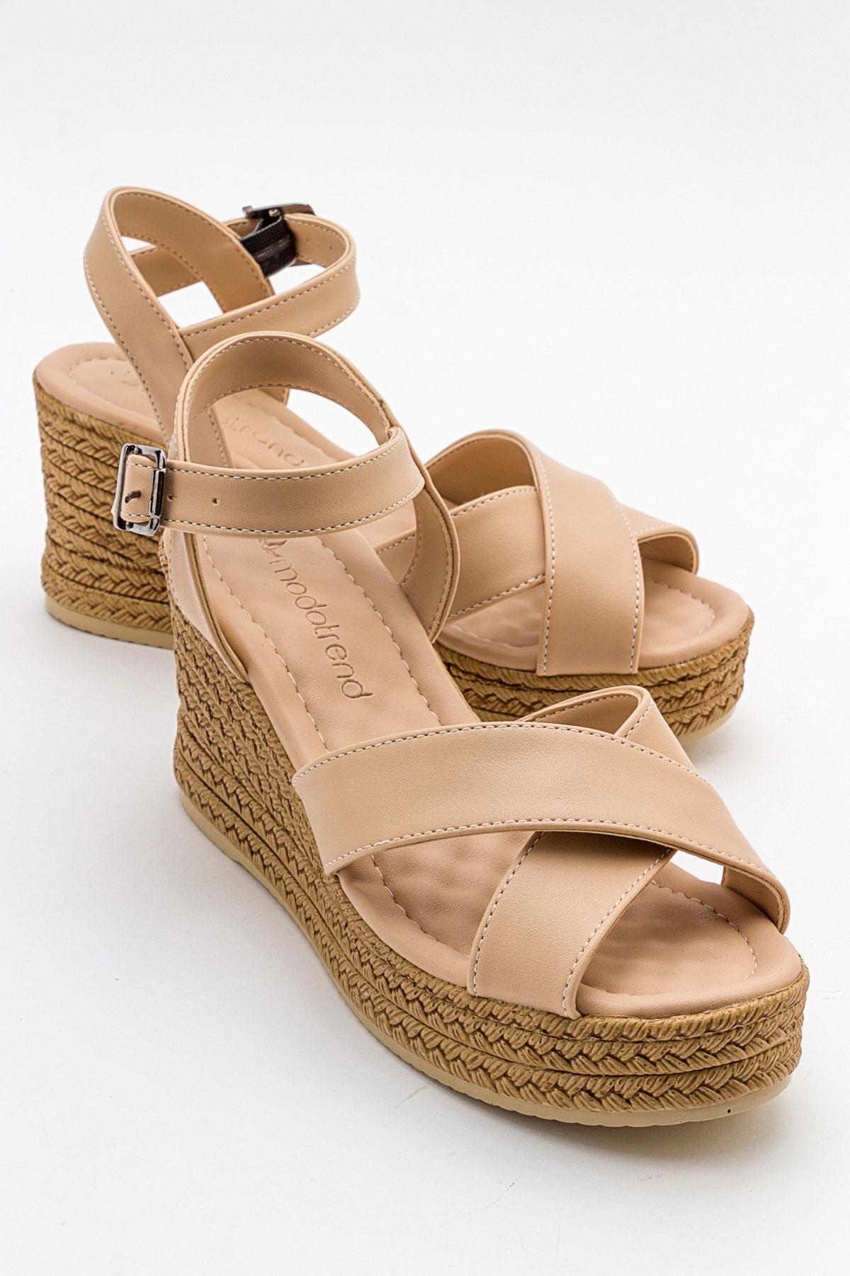 Kadın Çapraz Bantlı Dolgu Topuklu Sandalet NUDE CİLT - Görsel 2