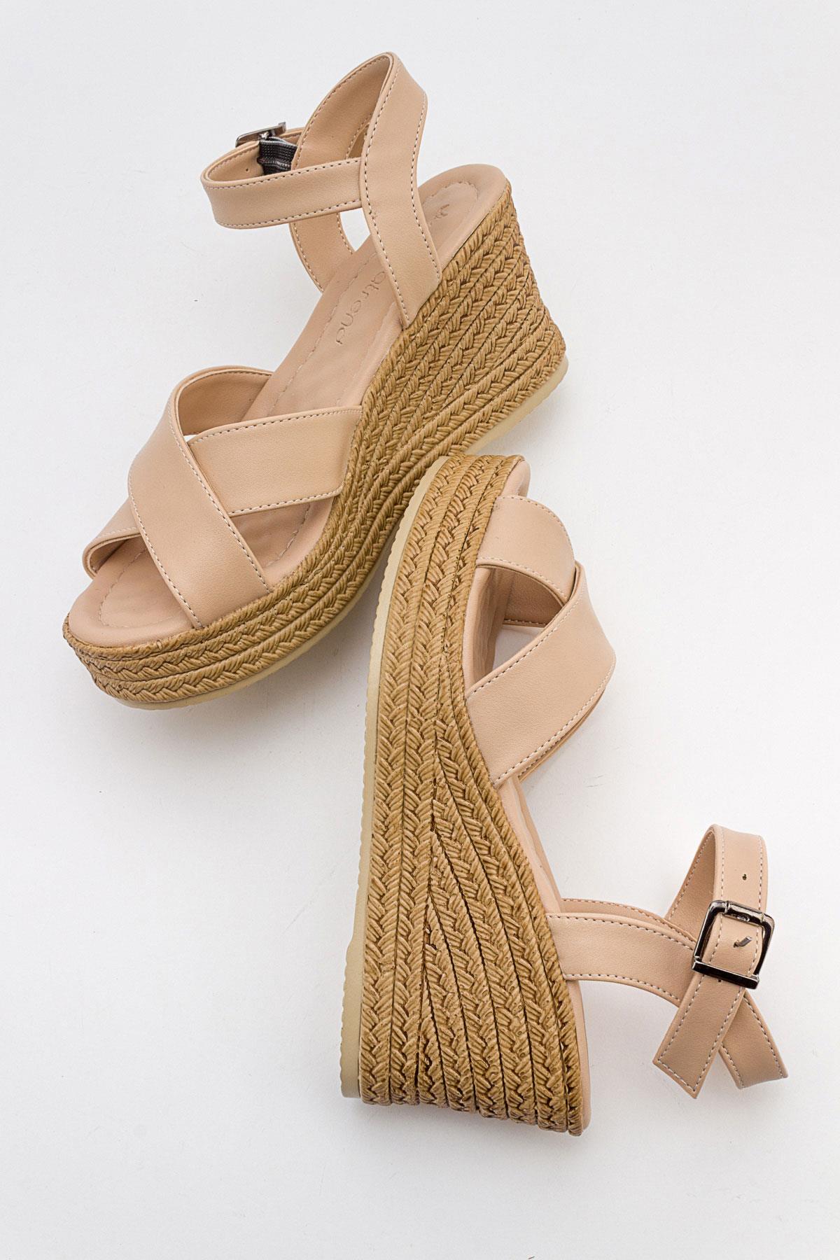 Kadın Çapraz Bantlı Dolgu Topuklu Sandalet NUDE CİLT - Görsel 7