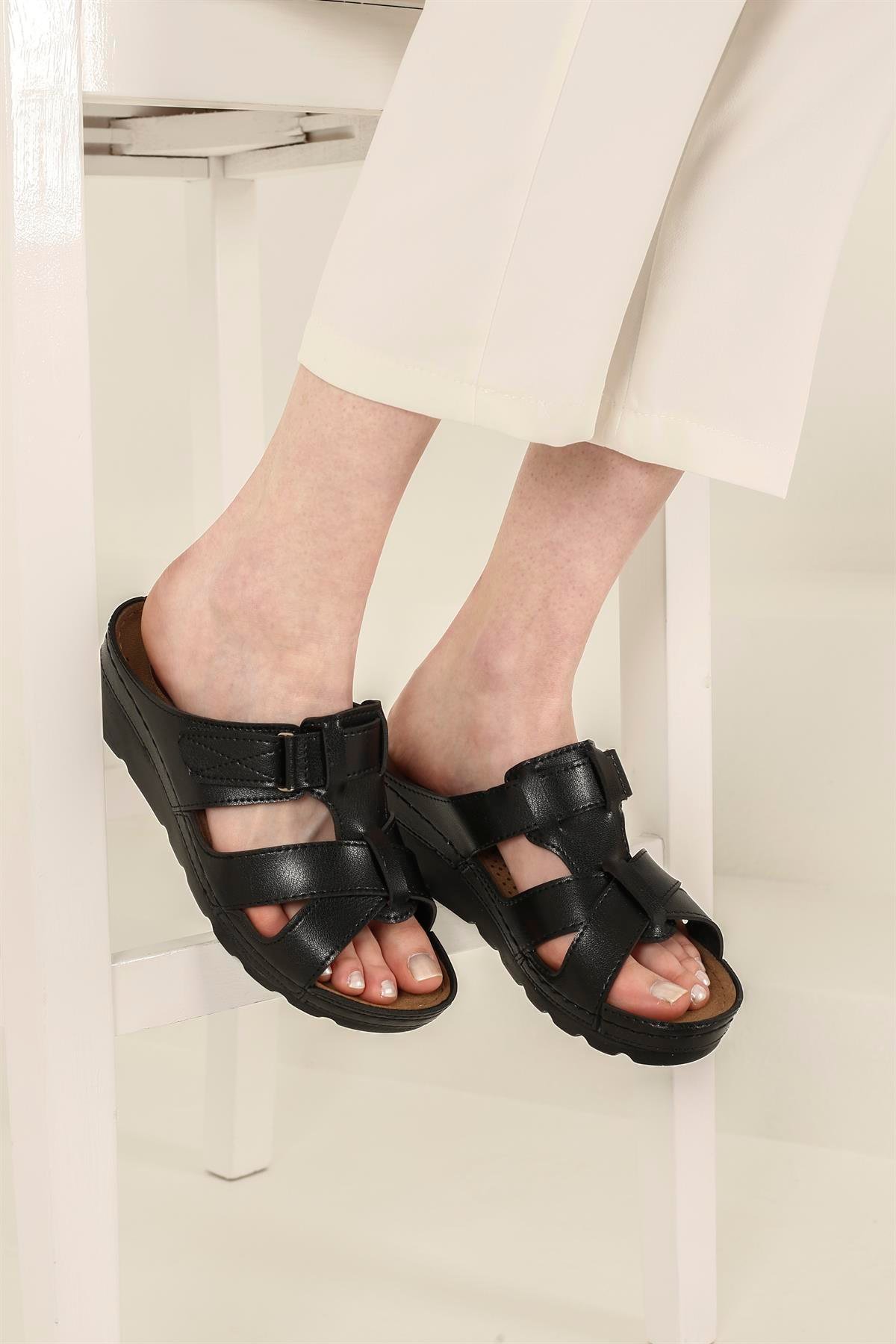 Çapraz Cırtlı Kadın Düz Terlik SİYAH - Görsel 3