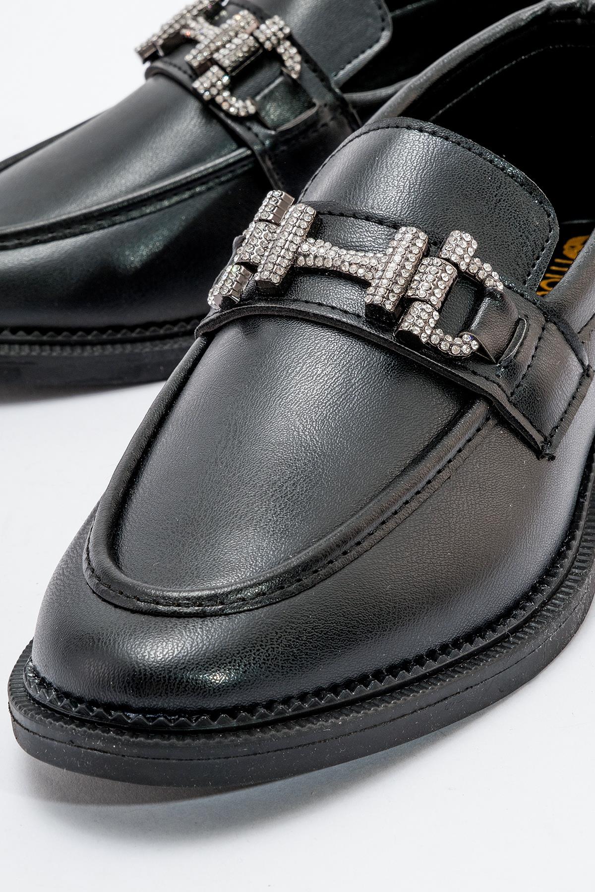 Kaydırmaz Kadın Taşlı Tokalı Ayakkabı SİYAH CİLT - Görsel 4