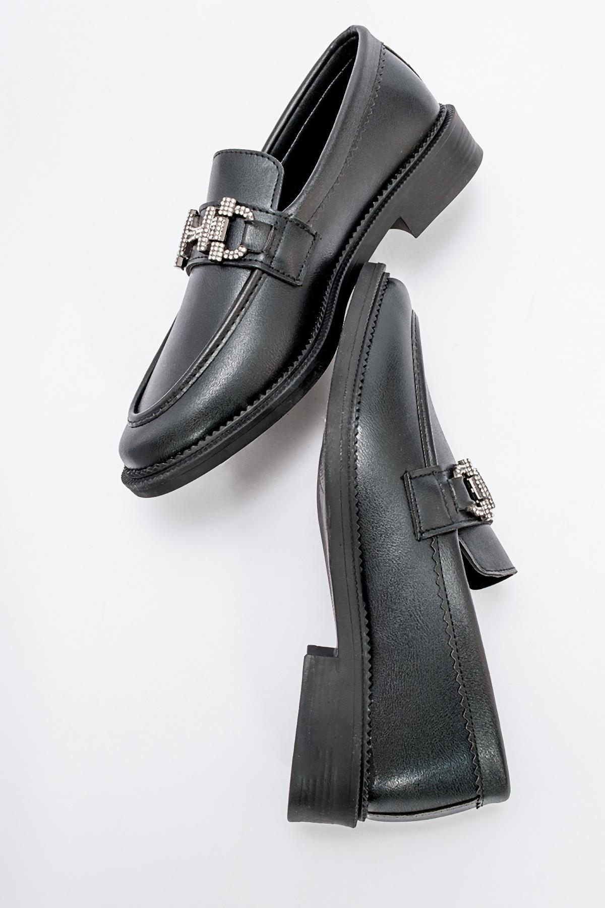 Kaydırmaz Kadın Taşlı Tokalı Ayakkabı SİYAH CİLT - Görsel 7