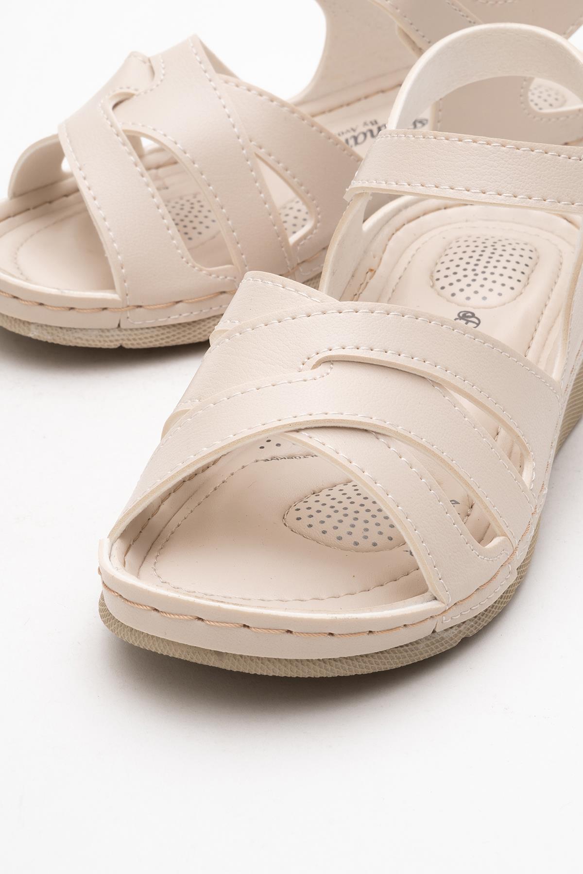 Kadın Cırtlı Sandalet BEJ - Görsel 4