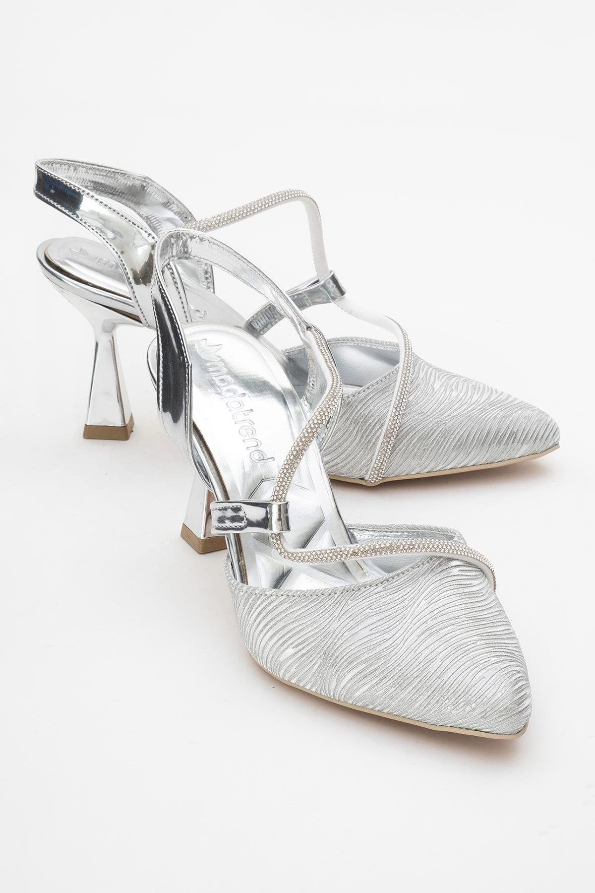 Kadın Taşlı Biyeli Topuklu Ayakkabı GÜMÜŞ SUYOLU - Görsel 2