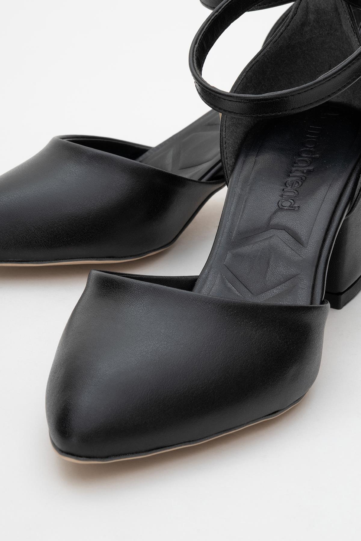 Kadın Tek Bantlı Topuklu Sandalet SİYAH CİLT - Görsel 4