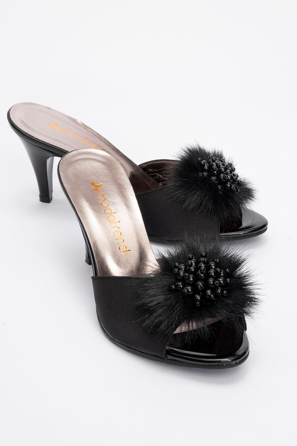 Kadın Tüylü İncili Topuklu Terlik SİYAH SATEN - Görsel 2