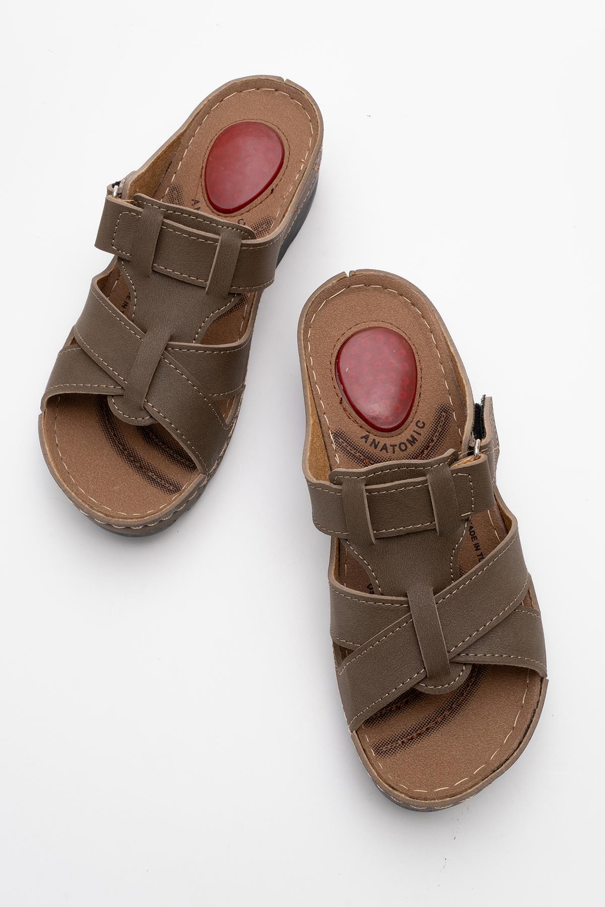 Çapraz Cırtlı Kadın Düz Terlik VİZON - Görsel 6