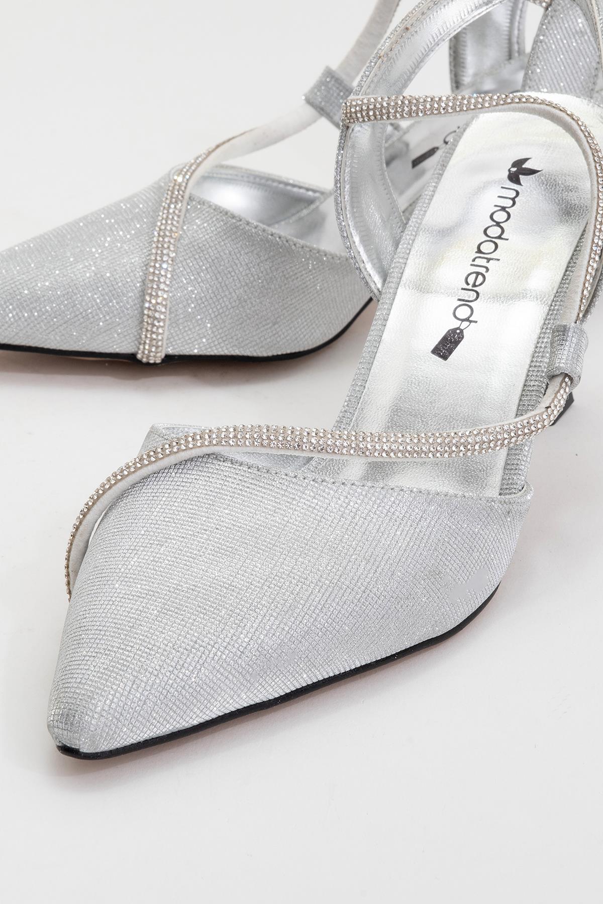 Kadın Taşlı Biyeli Topuklu Ayakkabı GÜMÜŞ SİM - Görsel 4