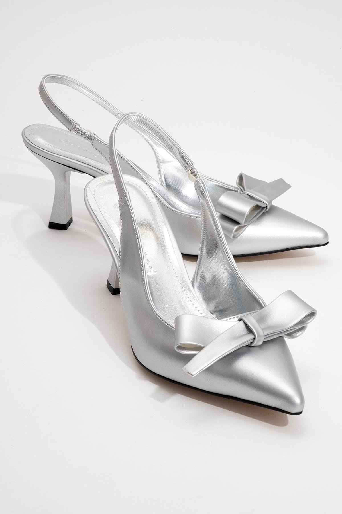 Kadın Fiyonklu Topuklu Ayakkabı GÜMÜŞ METALİK - Görsel 2