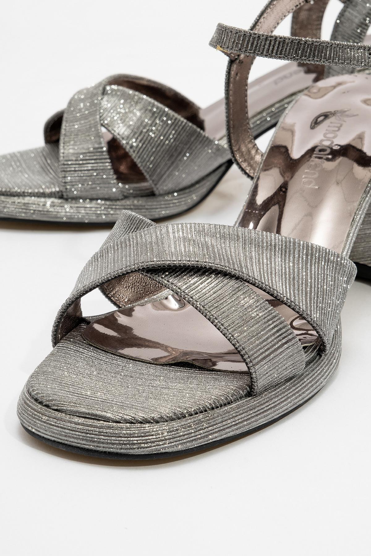 Kadın Simli Topuklu Ayakkabı PLATİN SİM - Görsel 4