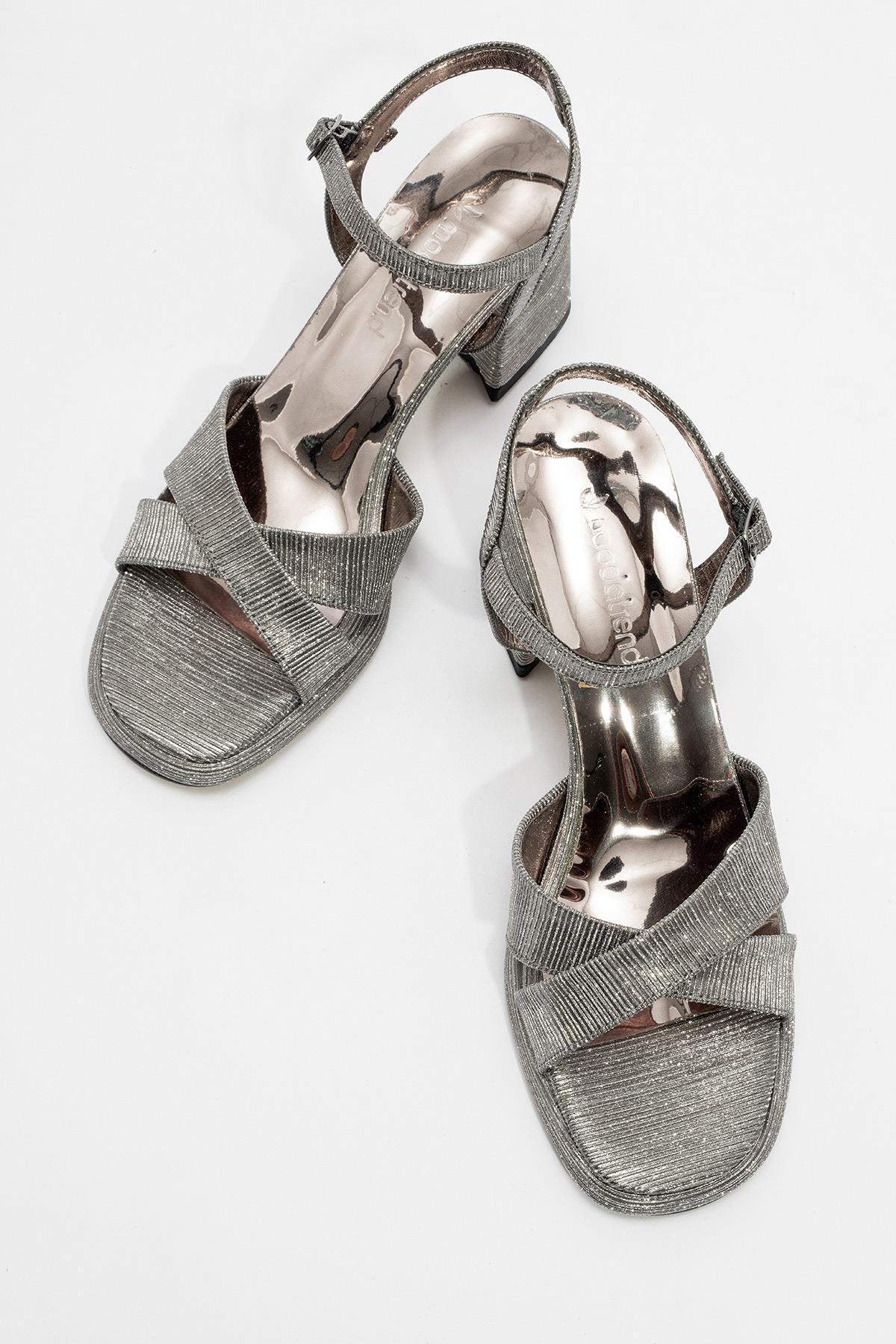 Kadın Simli Topuklu Ayakkabı PLATİN SİM - Görsel 6