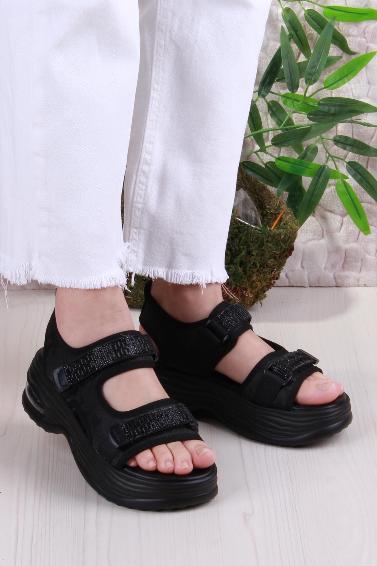 GJ 25Y417 Rahat Air Taban Taş Detaylı Çırtlı Kalın Taban Kadın Sandalet - Görsel 2