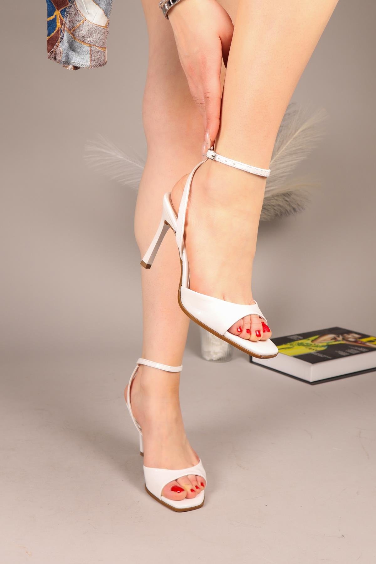 Bilekten Bağlamalı Tek Bant Kadın Topuklu Ayakkabı - Görsel 2