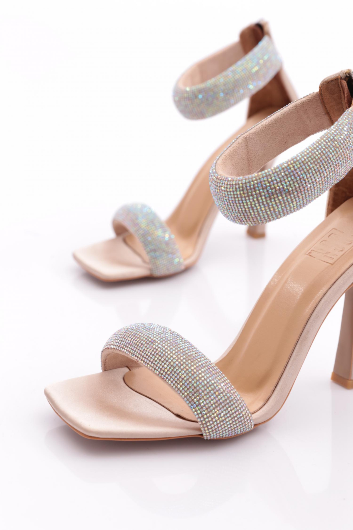 8044Kadin Silver Taşli Bilekten Bağli Topuklu Ayakkabi - Görsel 5