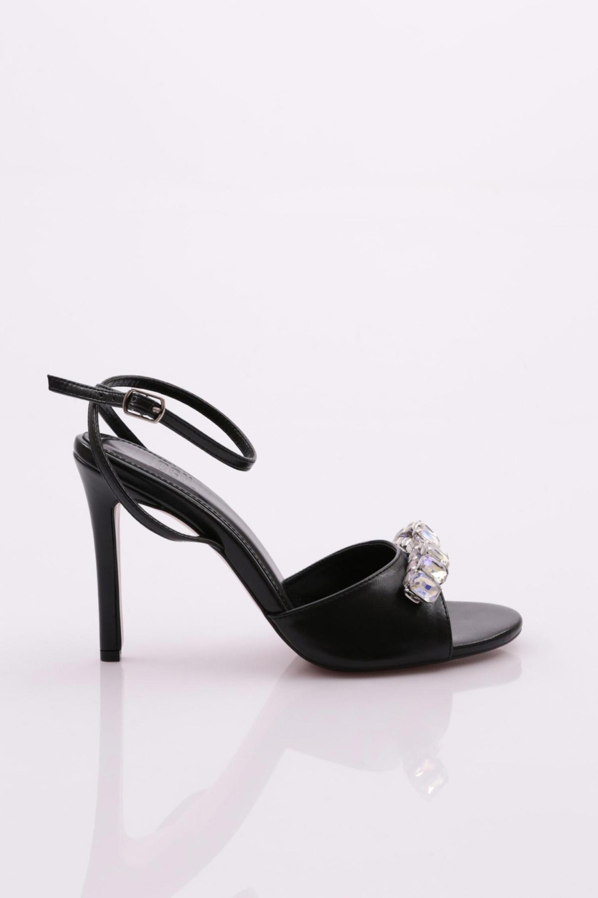 1065 Kadin Büyük Taşli Topuklu Ayakkabi - Görsel 2