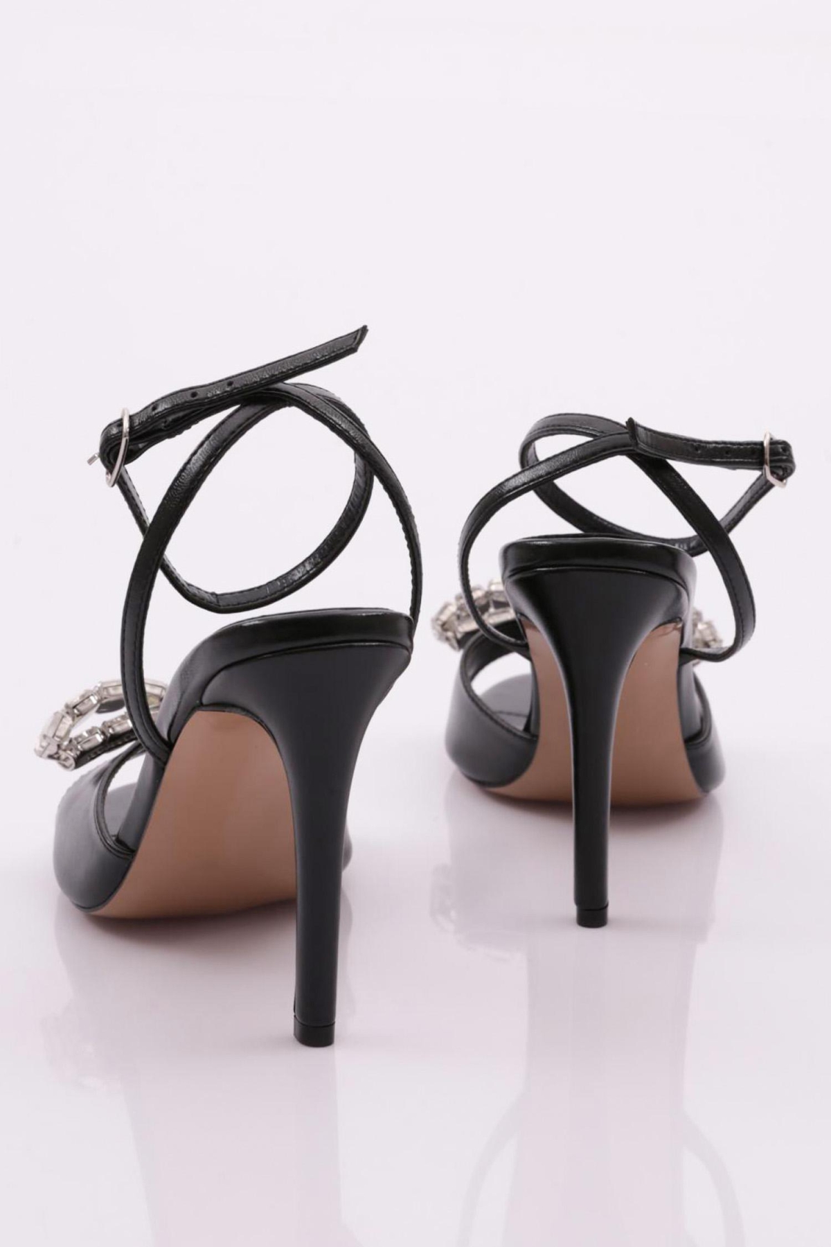 1065 Kadin Büyük Taşli Topuklu Ayakkabi - Görsel 4