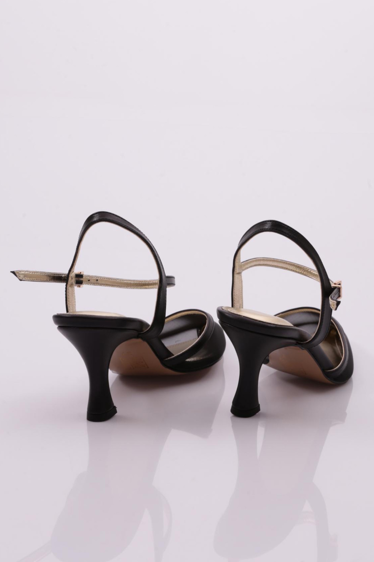 2081 Kadin Topuklu Ayakkabi - Görsel 4