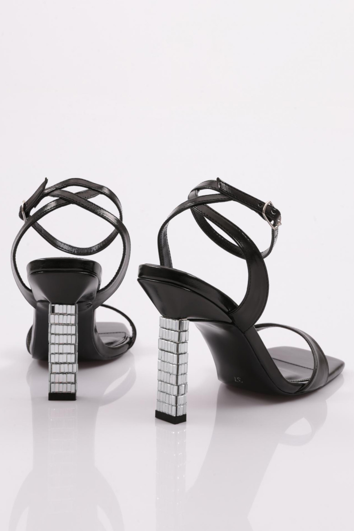 9011 Kadin Bilekten Bağlama Tek Şerit Topuklu Ayakkabi - Görsel 4