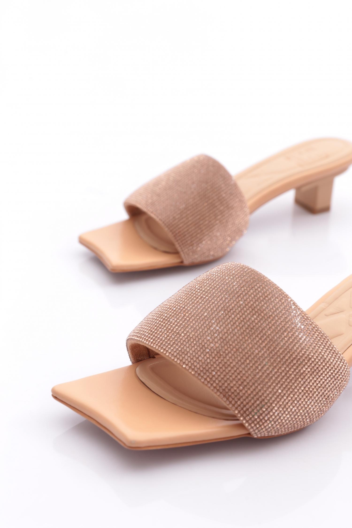 8011 Kadin Silver Taşli Kisa Topuklu Terlik - Görsel 5