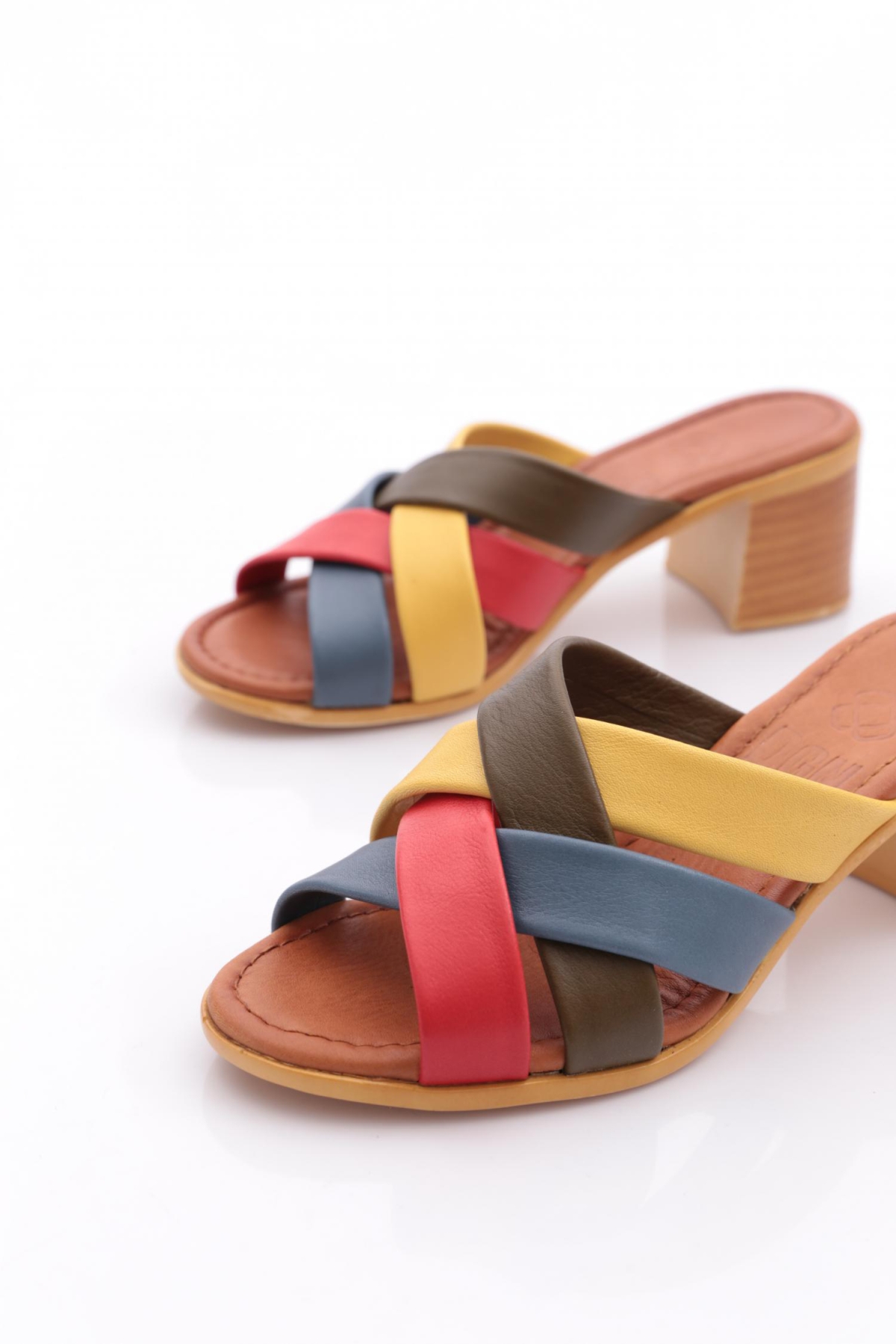 2054 Kadin Topuklu Terlik - Görsel 5