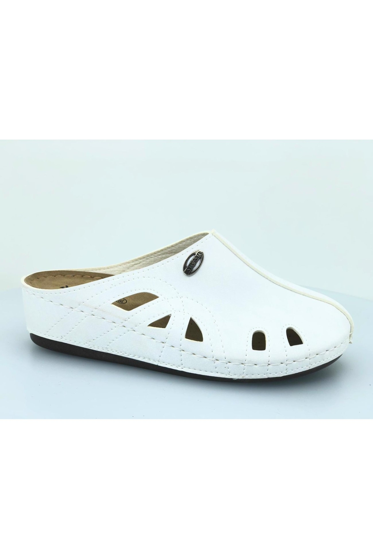 09-130 Kadın Önü Kapalı Orta Pedik Terlik - Görsel 2