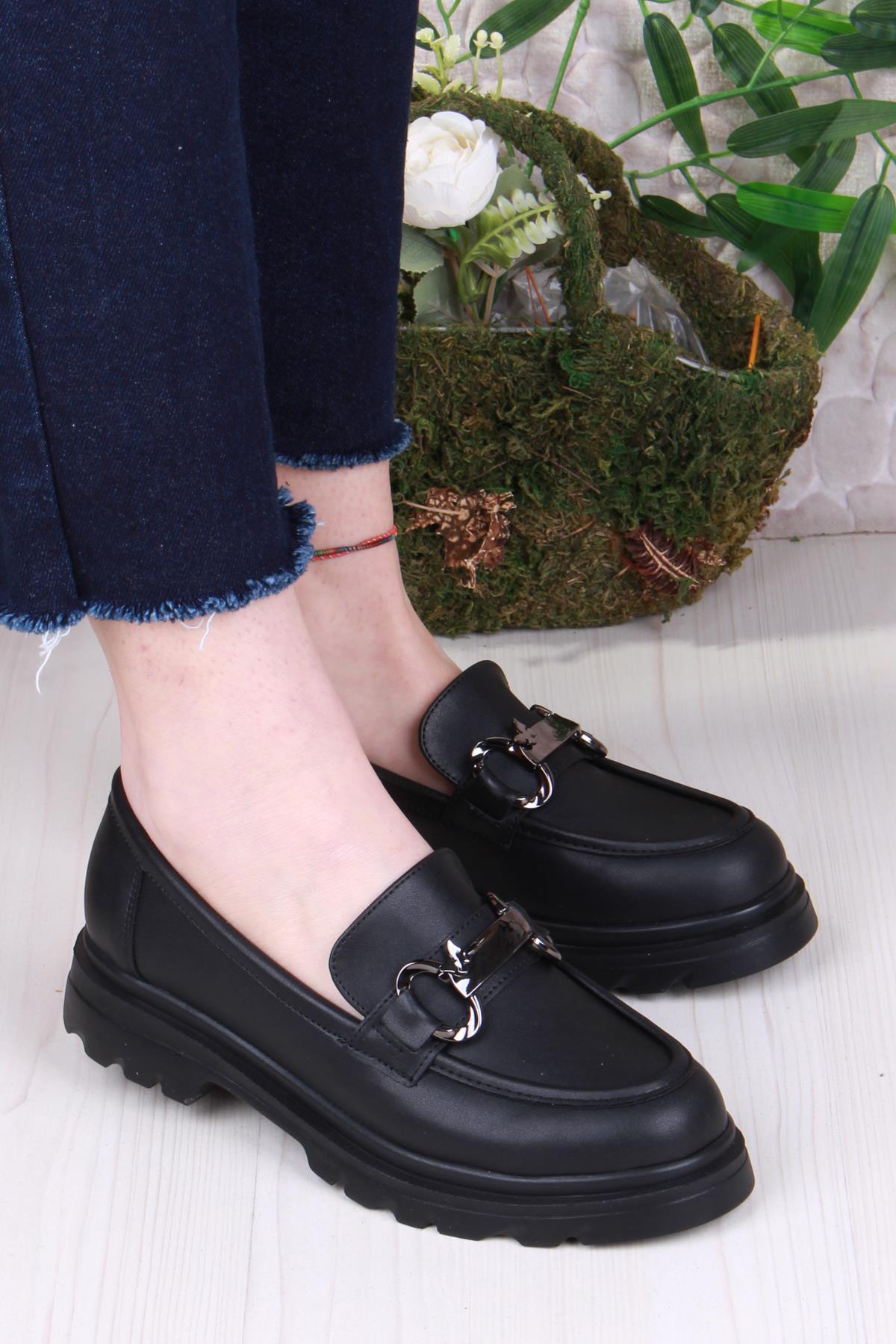 35821 Siyah Cilt Toka Detaylı Rahat Loafer Kadın Ayakkabı - Görsel 2