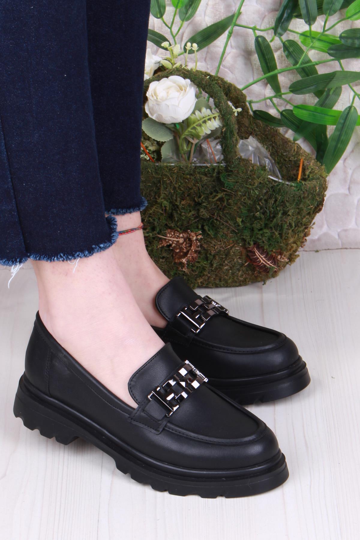 35801 Siyah Cilt Toka Detaylı Rahat Loafer Kadın Ayakkabı - Görsel 2