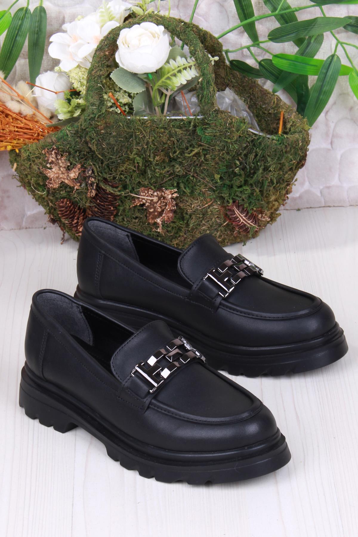 35801 Siyah Cilt Toka Detaylı Rahat Loafer Kadın Ayakkabı - Görsel 3