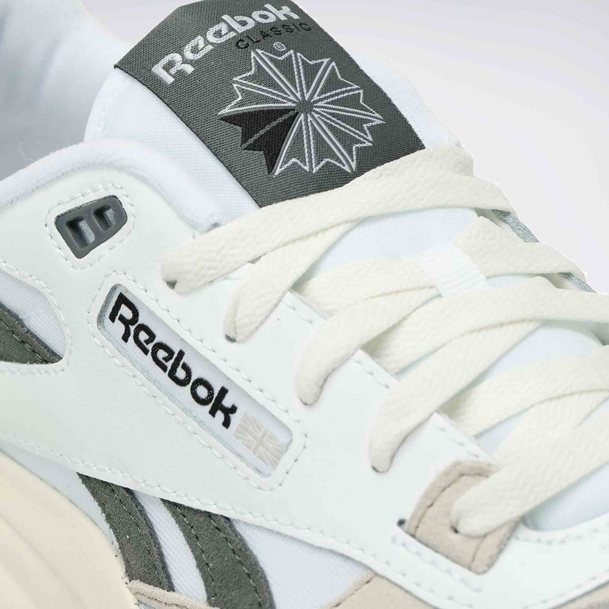 Reebok CLASSIC LEATHER 2400 Beyaz Unisex Sneaker