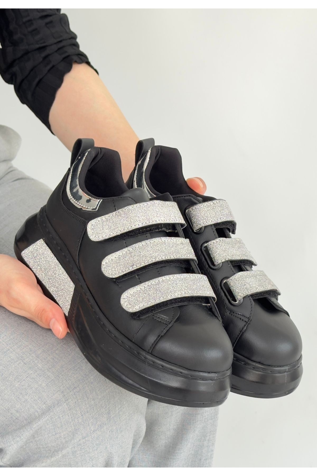 Siyah Suni Deri Simli Cırt Cırtlı Kadın Spor Ayakkabı - Görsel 4