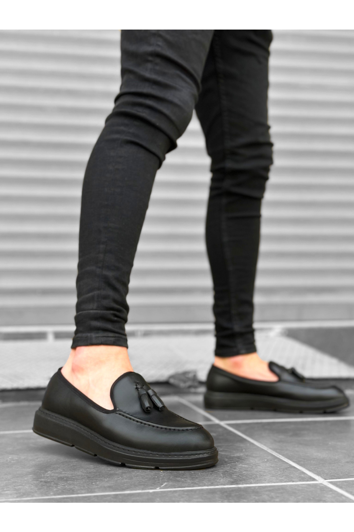 Bağcıksız Püsküllü Erkek Ayakkabı SİYAH (SİYAH TABAN) - Görsel 2