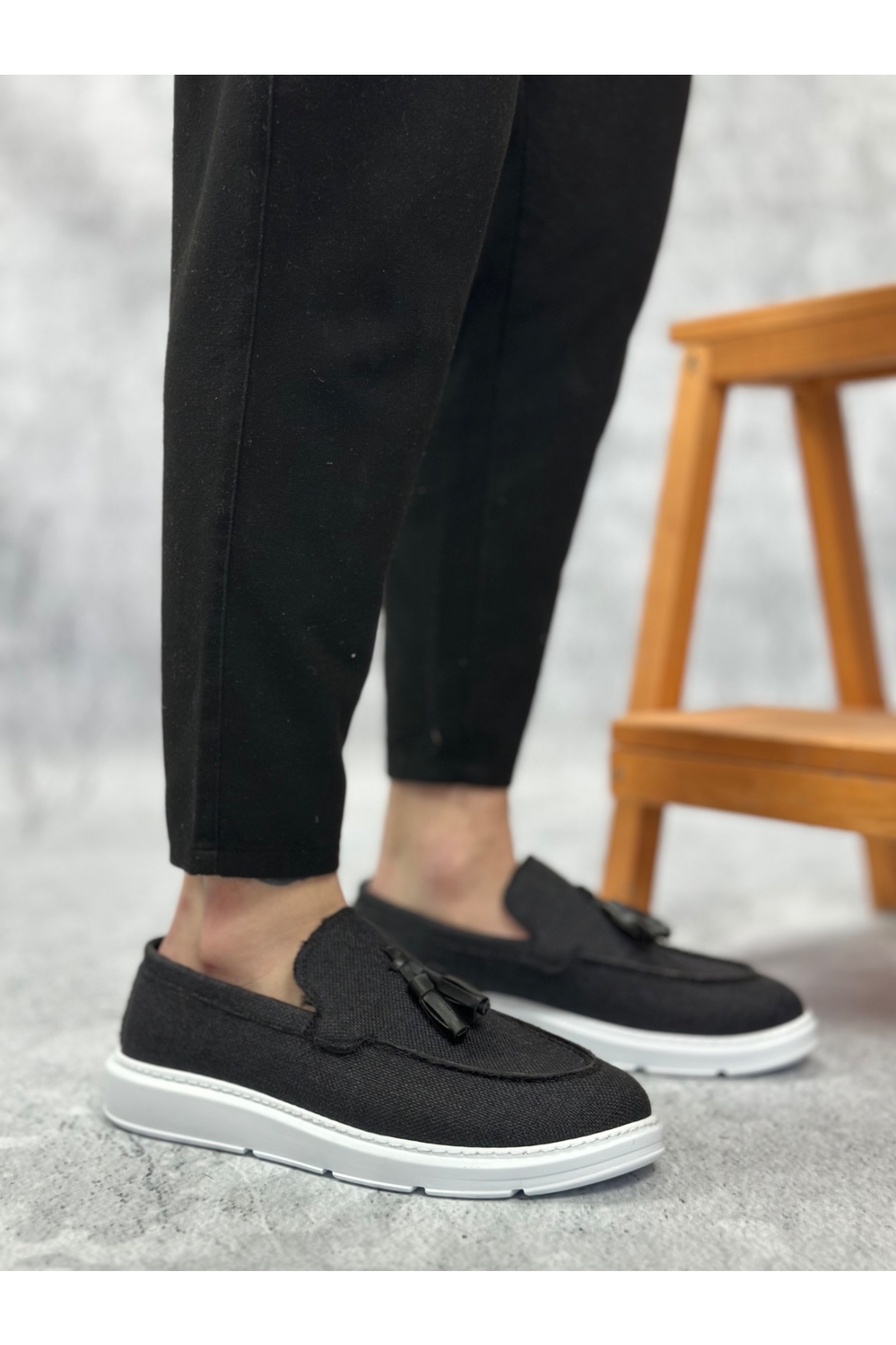 Bağcıksız Keten Püsküllü Erkek Klasik Ayakkabı SİYAH (BEYAZ TABAN) - Görsel 4