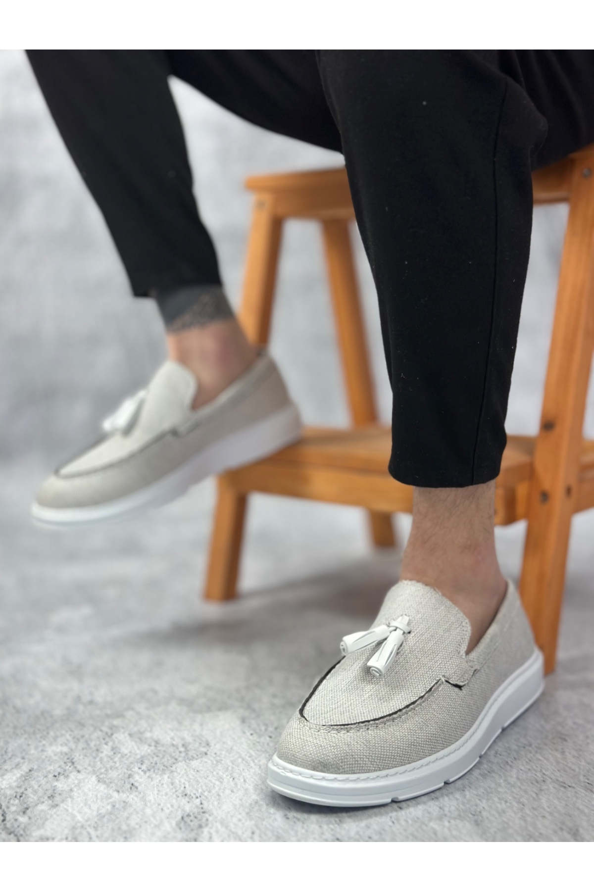 Bağcıksız Keten Püsküllü Erkek Klasik Ayakkabı GRİ (BEYAZ TABAN) - Görsel 2