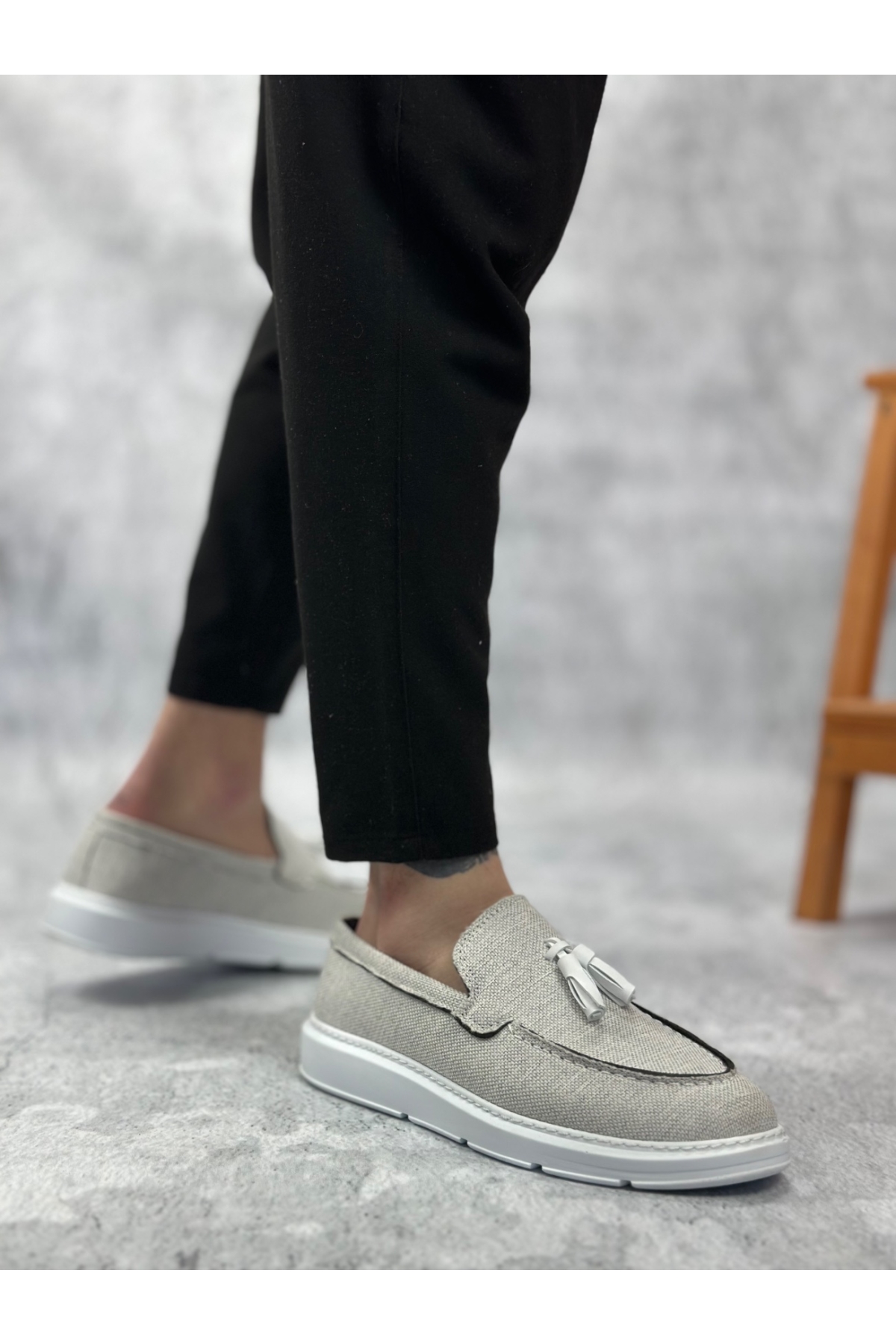 Bağcıksız Keten Püsküllü Erkek Klasik Ayakkabı GRİ (BEYAZ TABAN) - Görsel 4
