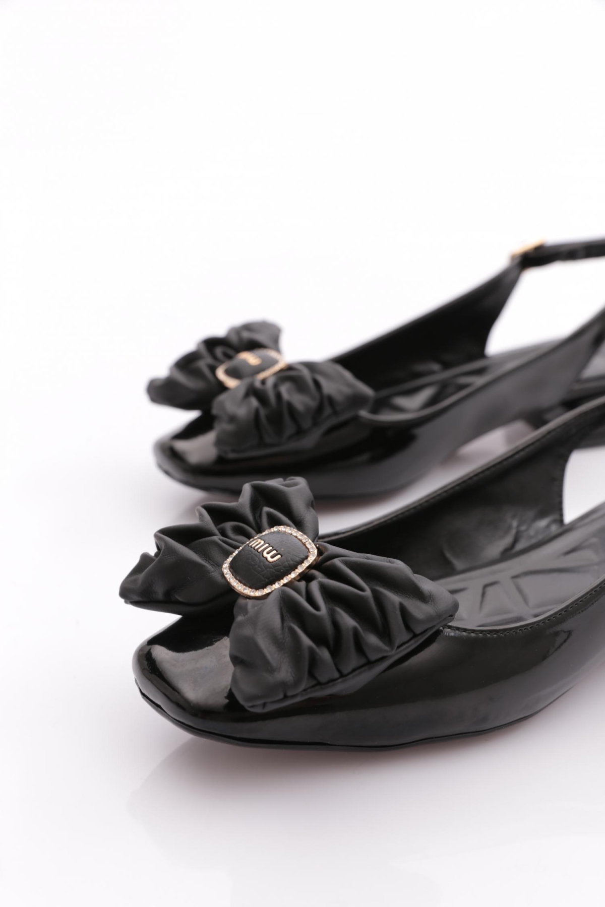 3884 Kadin Fiyonk Detayli Babet - Görsel 5