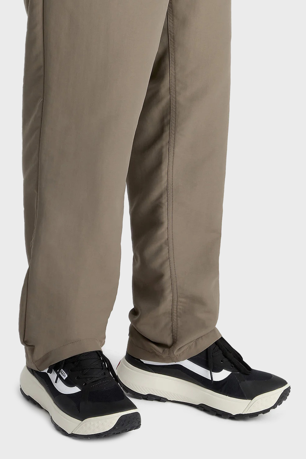 Unisex Ayakkabı VN000CVUBA21 SİYAH-BEYAZ - Görsel 2